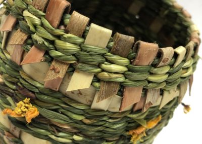 Much Nita Bark plant pot with buttercup decoration